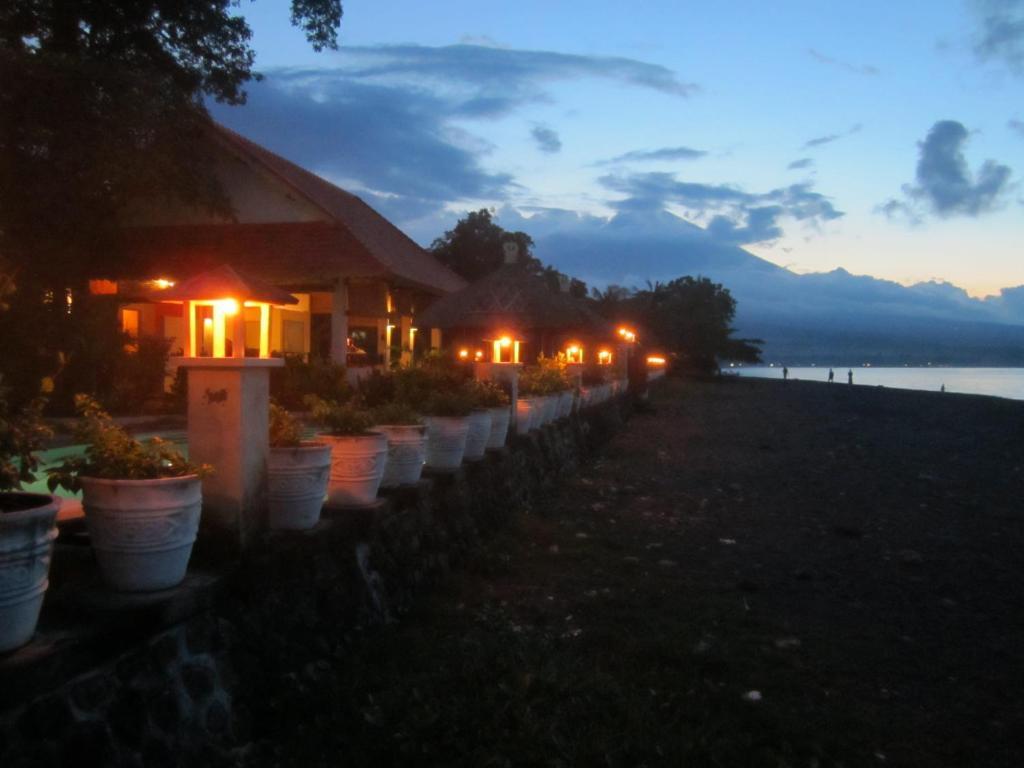 Kembali Beach Bungalows Amed Dış mekan fotoğraf